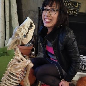 Meet your Posher, Genevieve